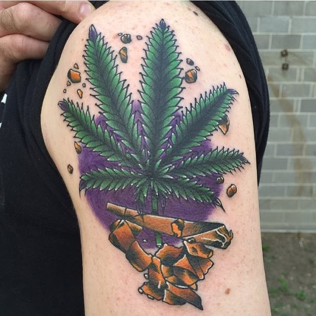 tatuaje marihuana cannabis 129