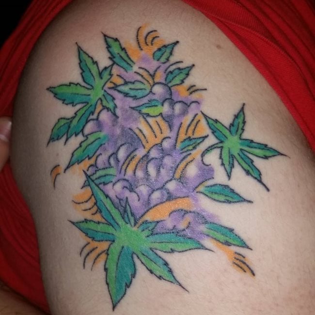 tatuaje marihuana cannabis 143