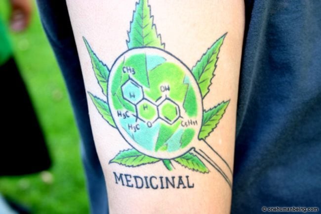 tatuaje marihuana cannabis 21