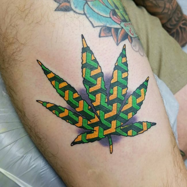 tatuaje marihuana cannabis 49