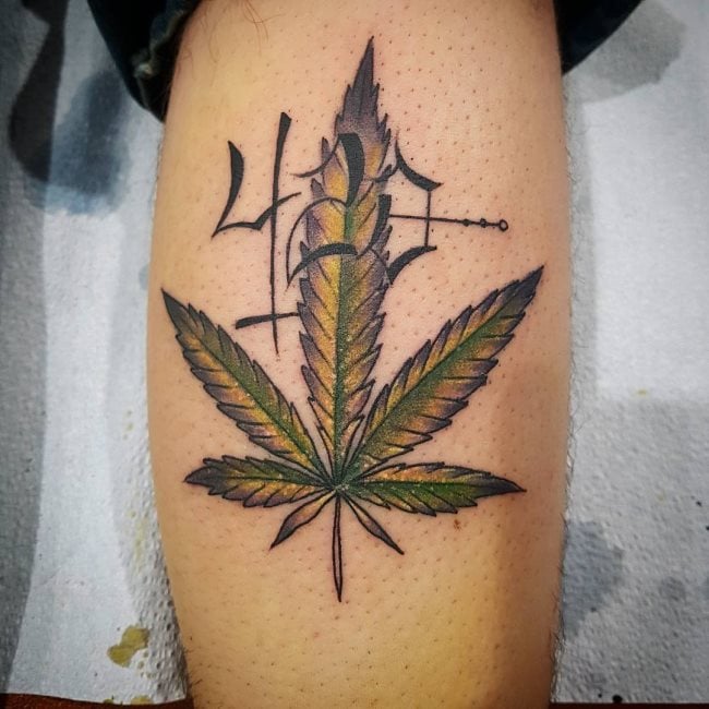 tatuaje marihuana cannabis 51