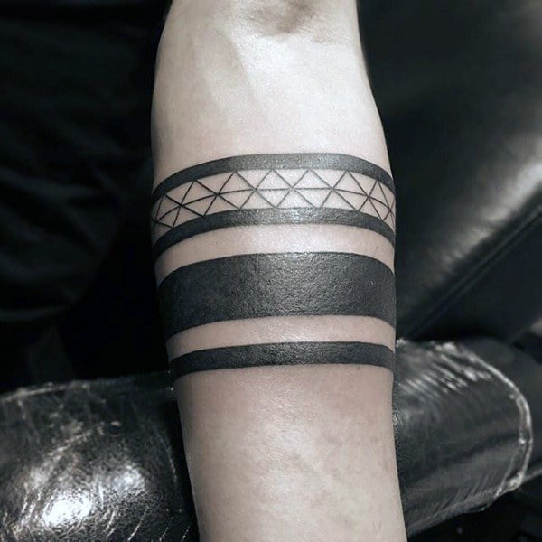 tatuaje brazalete negro 65