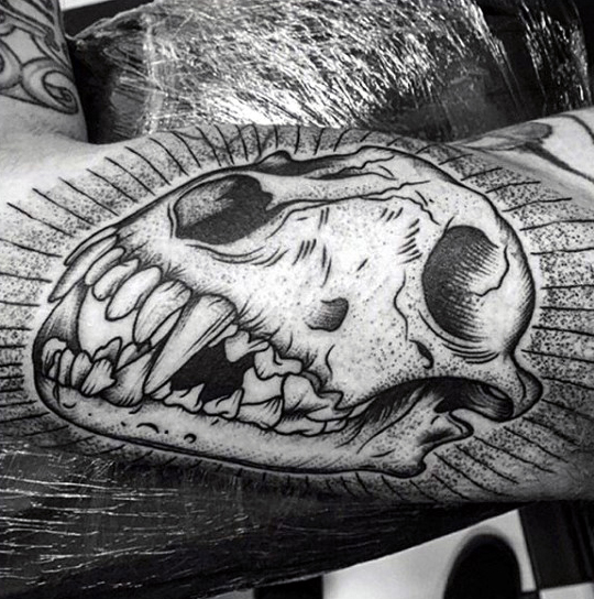 tatuaje calavera lobo 93