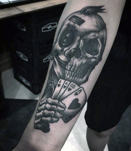 tatuaje hueso esqueleto mano 121