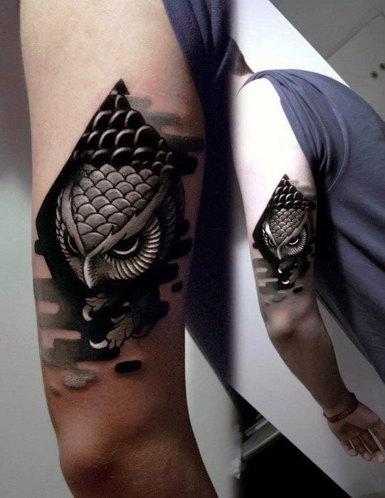 tatuaje parte posterior brazo 01