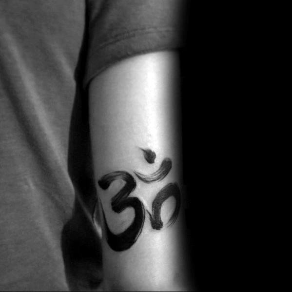 tatuaje parte posterior brazo 57