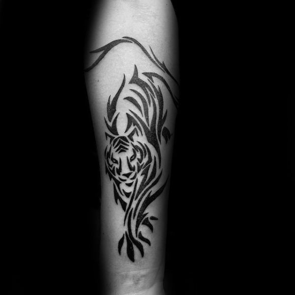 tatuaje tigre tribal 09