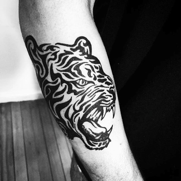 tatuaje tigre tribal 11