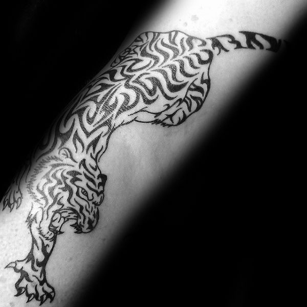 tatuaje tigre tribal 59