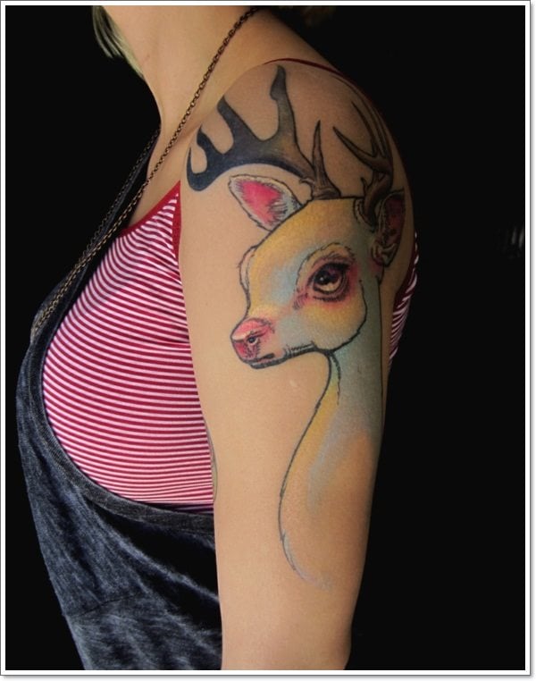 tatuaje ciervo mujer 109