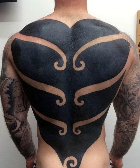 tatuaje tribal espalda 09