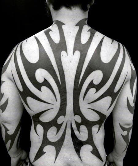 tatuaje tribal espalda 21