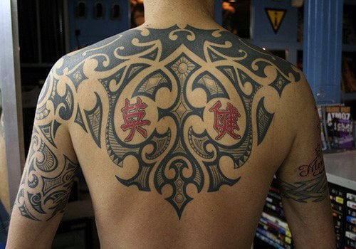 tatuaje tribal espalda 53