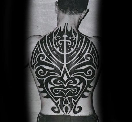 tatuaje tribal espalda 77