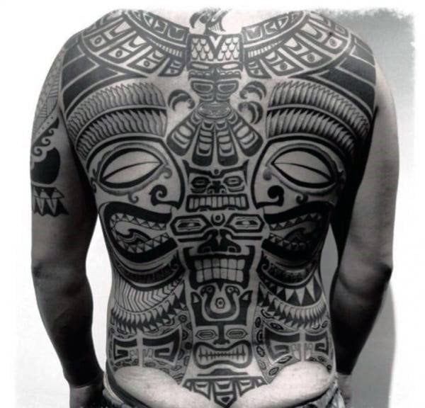 tatuaje tribal espalda 83