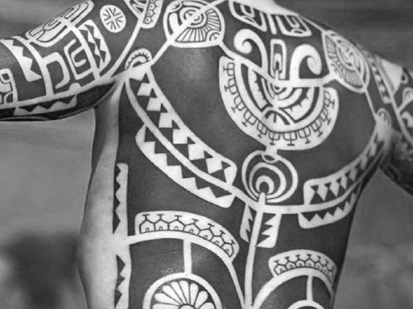 55 Tatuajes tribales en la ESPALDA solo para HOMBRES