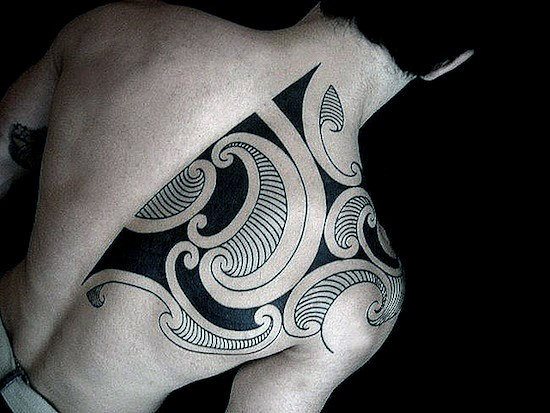 tatuaje tribal espalda 99